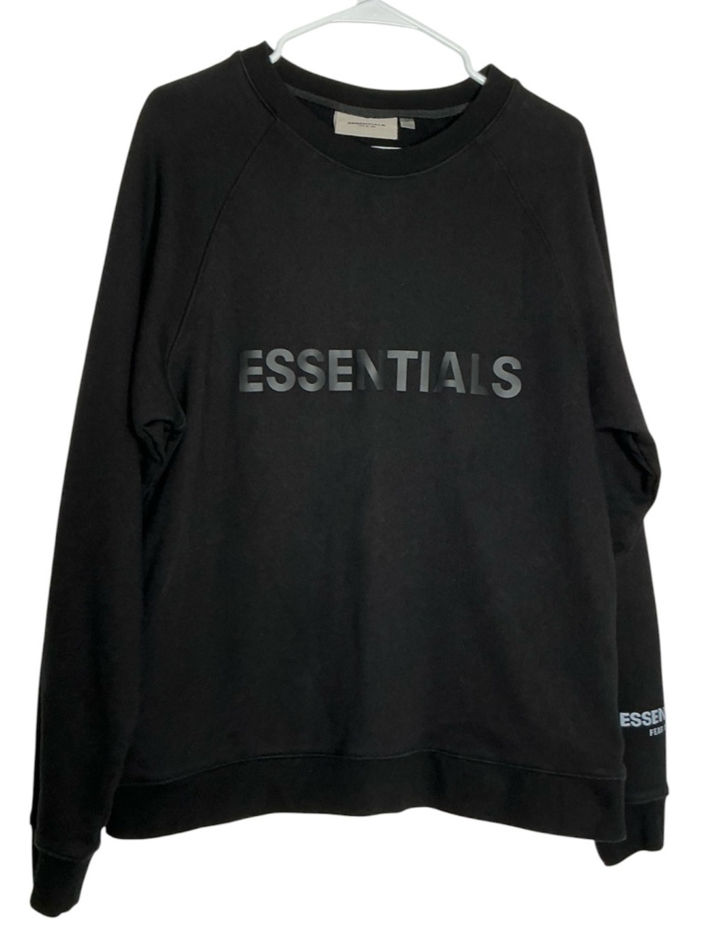 Essentials Men’s Black Logo Crewneck Sweatshirt Size Medium